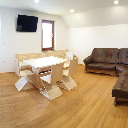 Апартаменты Comfortable Farmhouse Breg Жировница