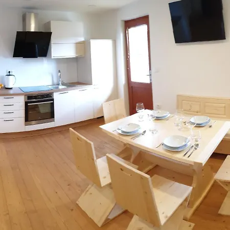 Апартаменты Comfortable Farmhouse Breg